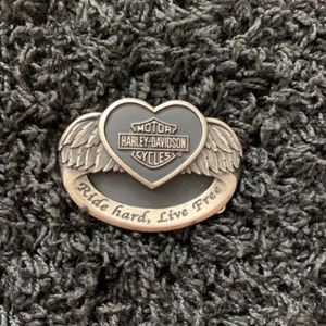 Harley-Davidson buckle heart wings